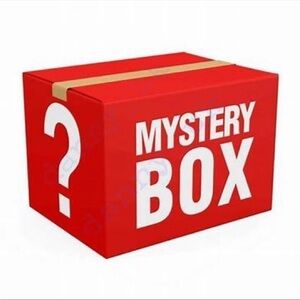 10 Amazing pieces MYSTERY BOX . Mix Brands colors and styles. ONLY SIZE M !